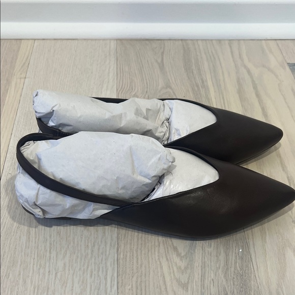 Seychelles Brown Leather Flats - Picture 2 of 9